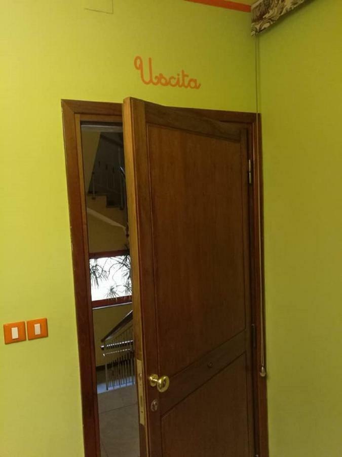 Ferienwohnung Benvenuti A Casa Incerpi Montecatini Terme Exterior foto
